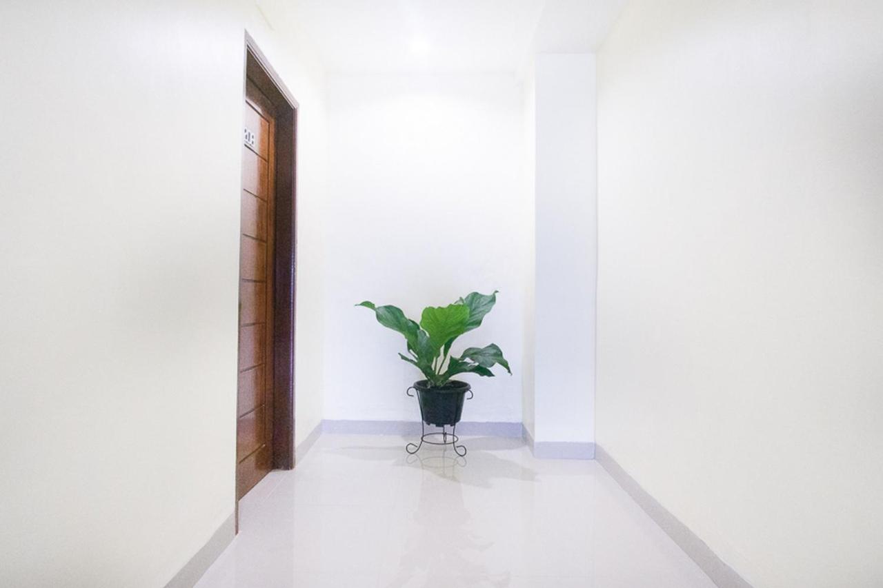 Reddoorz @ Rs Adam Malik Medan Hotel Exterior photo